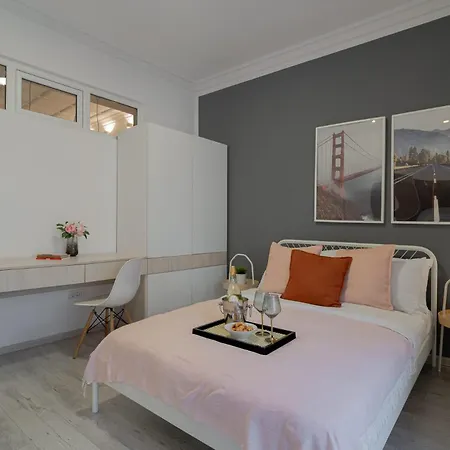 Modern 2-br Flat Near Cismigiu & Universitate - Balcony & Kitchen 아파트 *