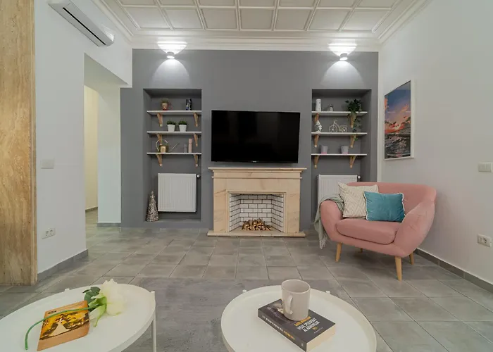 Apartamento Modern 2-br Flat Near Cismigiu & Universitate - Balcony & Kitchen *